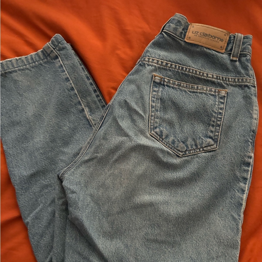 Have to have Liz Claiborne classic fit 6R denim light blue wash